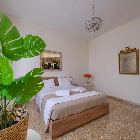 Esclusivo Fiorentino 120mq Netflix, Ac Apartment Florence