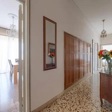 Appartamento Esclusivo Fiorentino 120mq Netflix, Ac